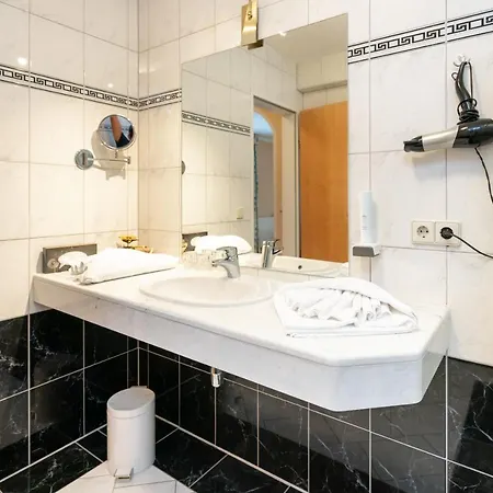 Erlenhof Hotel 4*